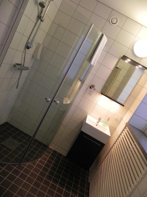Hotell Tinget Sala Chambre photo